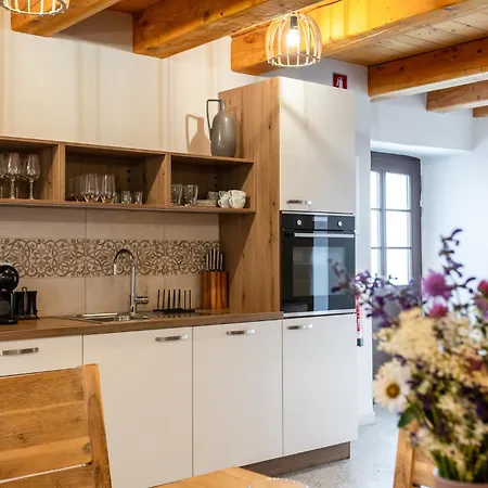 Wellba Homestead Planina Aparthotel *